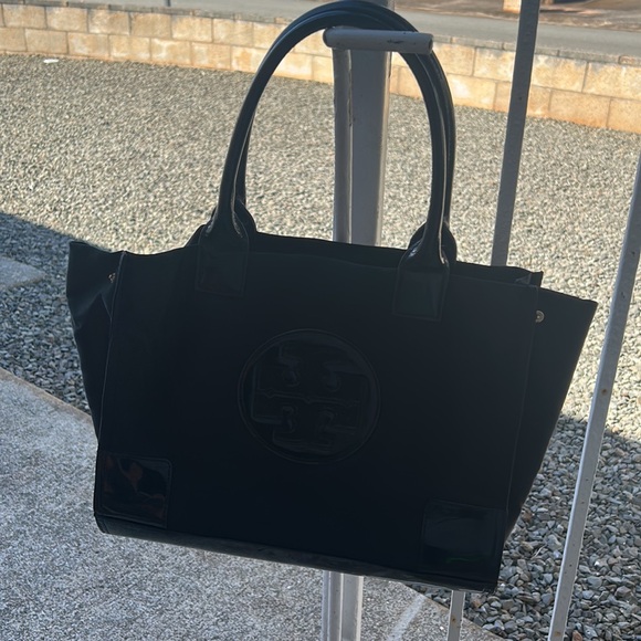 Tory Burch nylon handbag should bag purse black - Picture 3 of 16